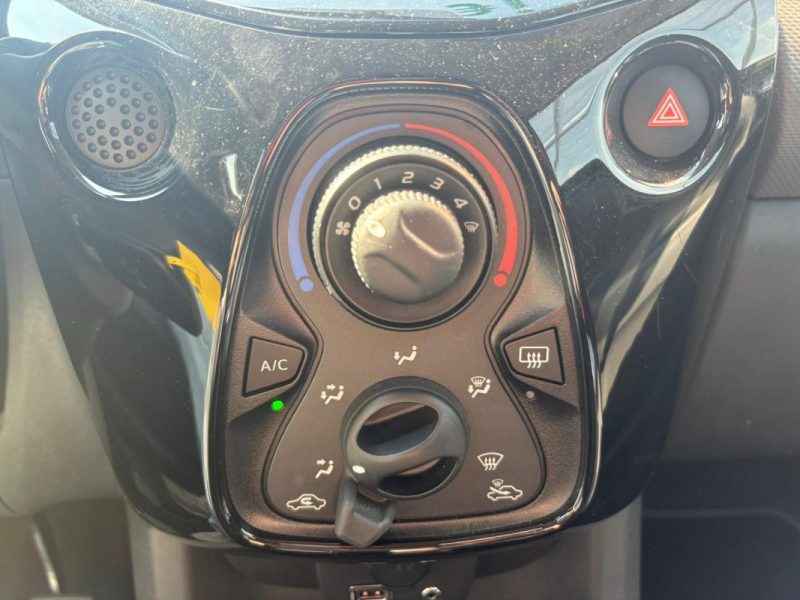 PEUGEOT 108 1.0 VTI 72Ch Style 