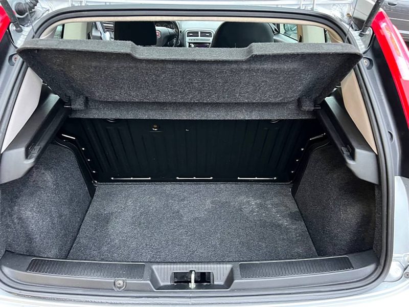 FIAT GRANDE PUNTO 1.3 MULTIJET 75 Cv CLIMATISATION BLUETOOTH 5 PLACES - GARANTIE 1 AN