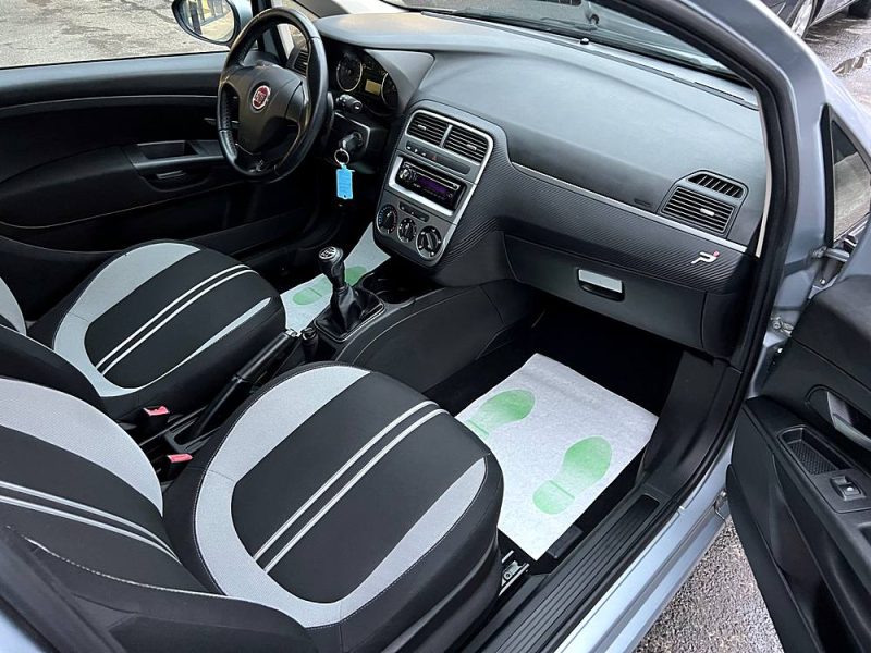 FIAT GRANDE PUNTO 1.3 MULTIJET 75 Cv CLIMATISATION BLUETOOTH 5 PLACES - GARANTIE 1 AN