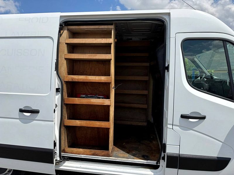 RENAULT MASTER 3 2.3 DCI 130 L2H2 TVA