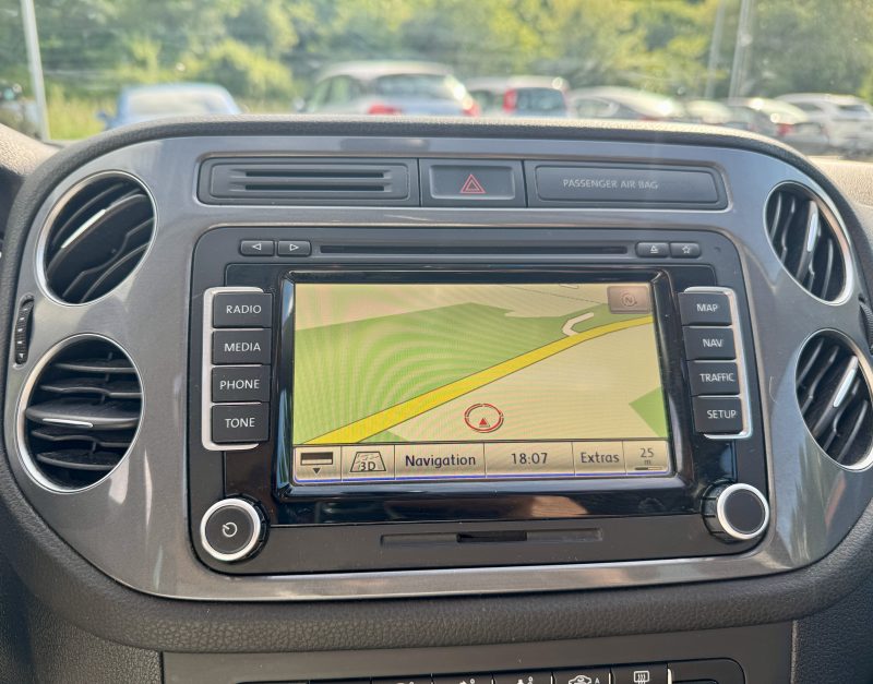 VOLKSWAGEN TIGUAN 2012