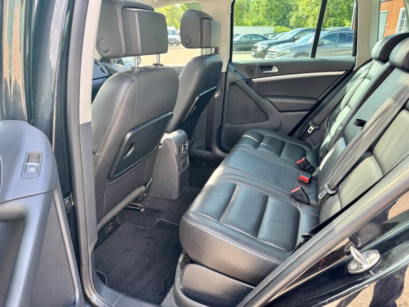 VOLKSWAGEN TIGUAN 2012