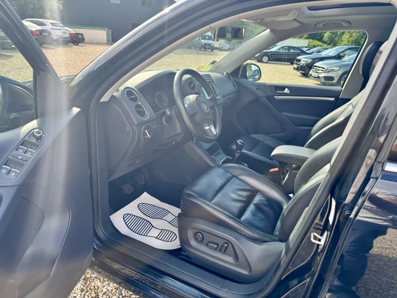 VOLKSWAGEN TIGUAN 2012
