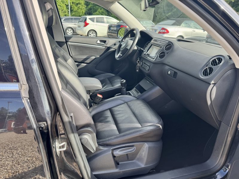 VOLKSWAGEN TIGUAN 2012