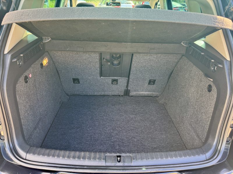 VOLKSWAGEN TIGUAN 2012