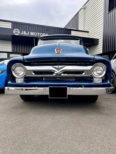 FORD F-100 CUSTOM CAB 272ci V8 overdrive 1956