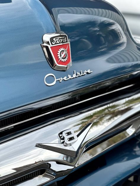 FORD F-100 CUSTOM CAB 272ci V8 overdrive 1956