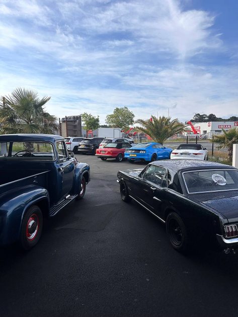 FORD F-100 CUSTOM CAB 272ci V8 overdrive 1956