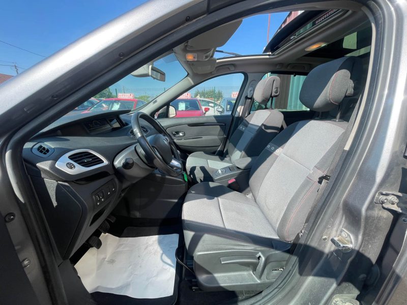 RENAULT MEGANE SCENIC 2012 BOSE 1.2i - 16V TURBO TCE 115CV CRIT'AIR 1