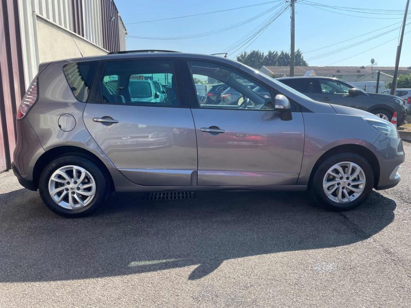 RENAULT MEGANE SCENIC 2012 BOSE 1.2i - 16V TURBO TCE 115CV CRIT'AIR 1