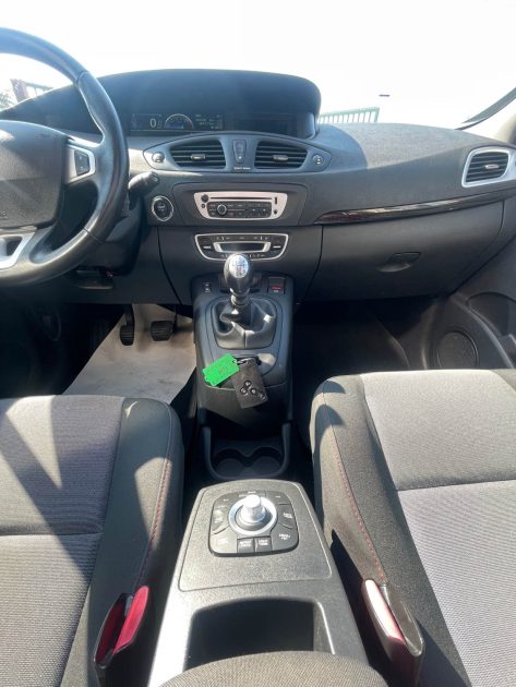 RENAULT MEGANE SCENIC 2012 BOSE 1.2i - 16V TURBO TCE 115CV CRIT'AIR 1