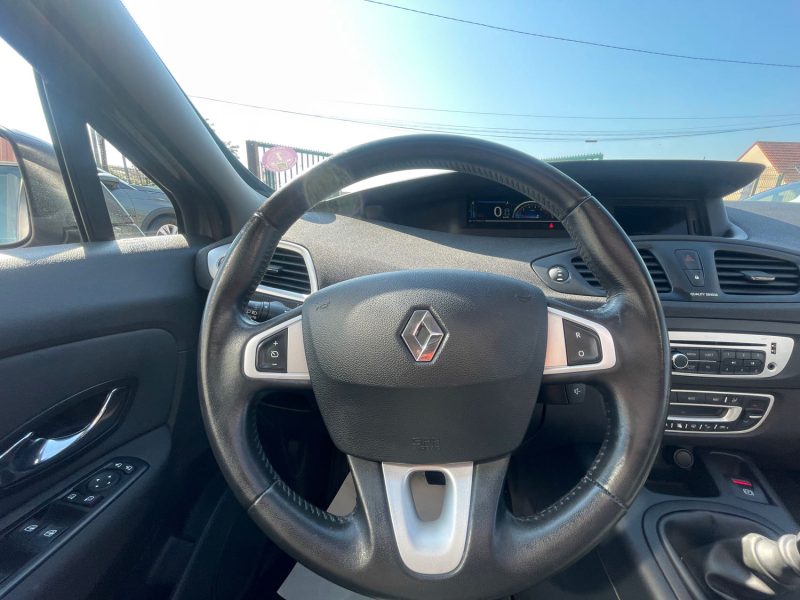 RENAULT MEGANE SCENIC 2012 BOSE 1.2i - 16V TURBO TCE 115CV CRIT'AIR 1