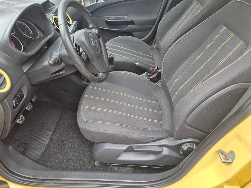 OPEL CORSA  2012