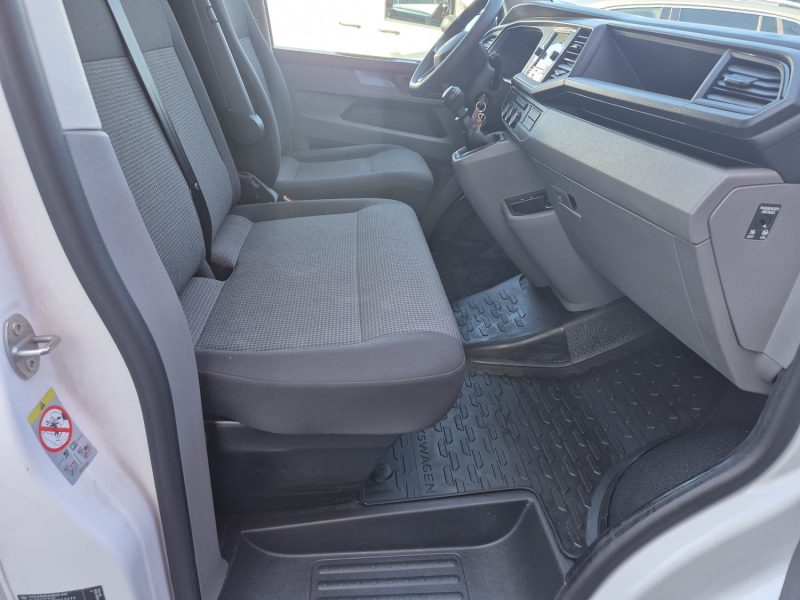 VOLKSWAGEN TRANSPORTER 2023