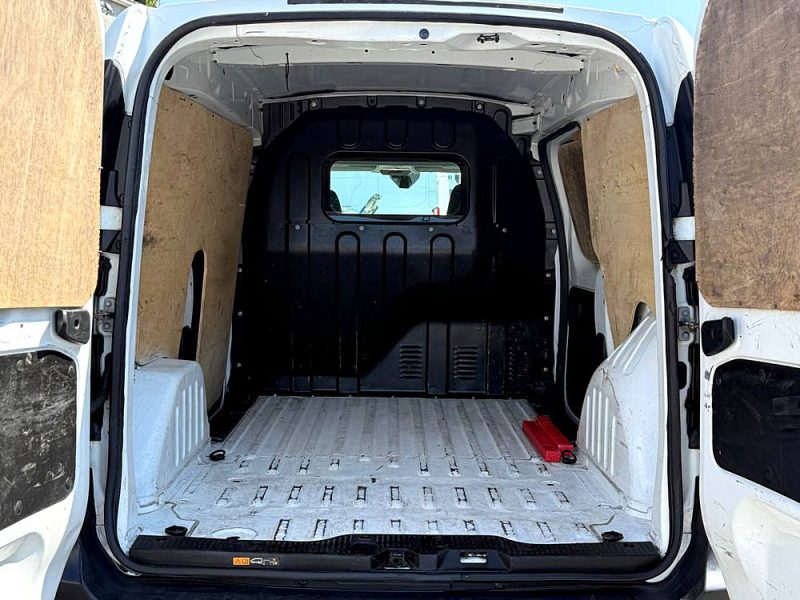 RENAULT EXPRESS V 2022