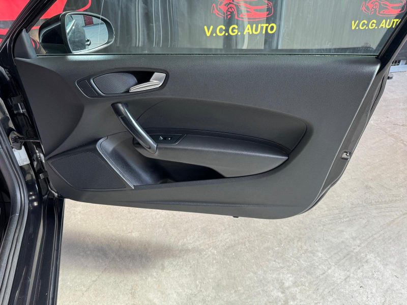 AUDI A1 1.6 TDI 90ch FAP Business line 