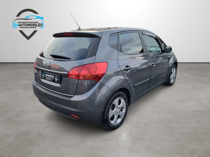 KIA VENGA 2011