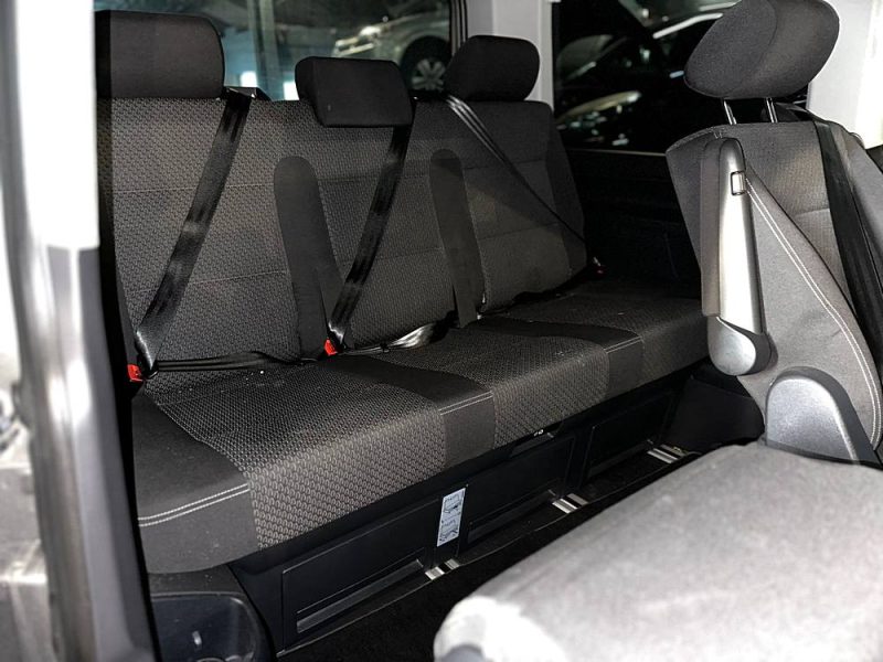 VOLKSWAGEN MULTIVAN 2016