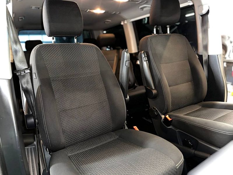 VOLKSWAGEN MULTIVAN 2016