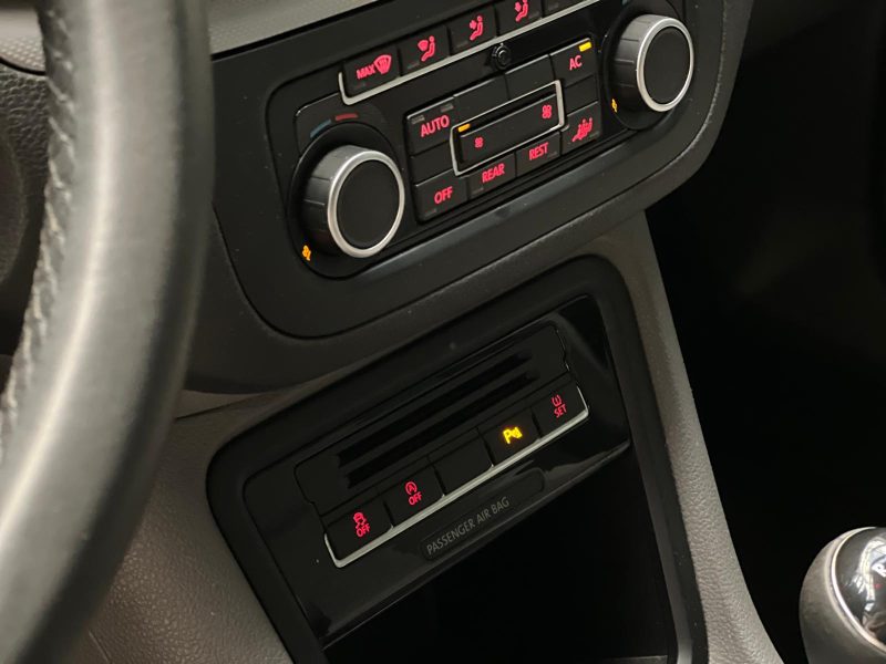 VOLKSWAGEN SHARAN 2.0 TDI 140CH CONFORTLINE