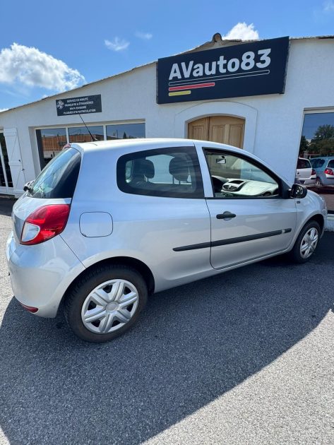 RENAULT  CLIO 3 Yahoo! 1.2 LEV 75CV / Distribution Neuve / CT OK / 68.000KM 
