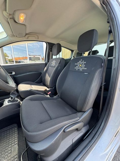 RENAULT  CLIO 3 Yahoo! 1.2 LEV 75CV / Distribution Neuve / CT OK / 68.000KM 