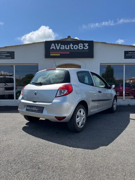 RENAULT  CLIO 3 Yahoo! 1.2 LEV 75CV / Distribution Neuve / CT OK / 68.000KM 