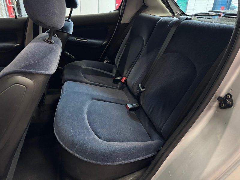 PEUGEOT 206  1.4i 75 XT 