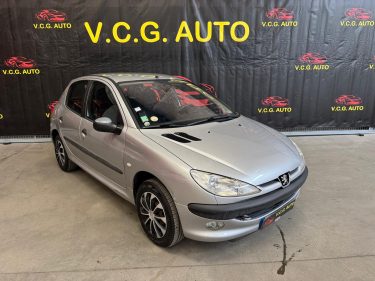 PEUGEOT 206  1.4i 75 XT 
