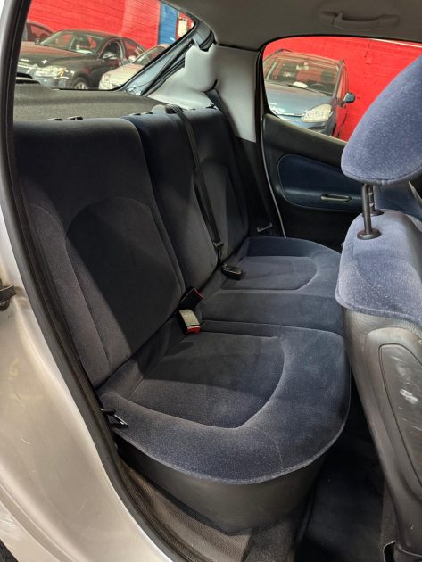 PEUGEOT 206  1.4i 75 XT 