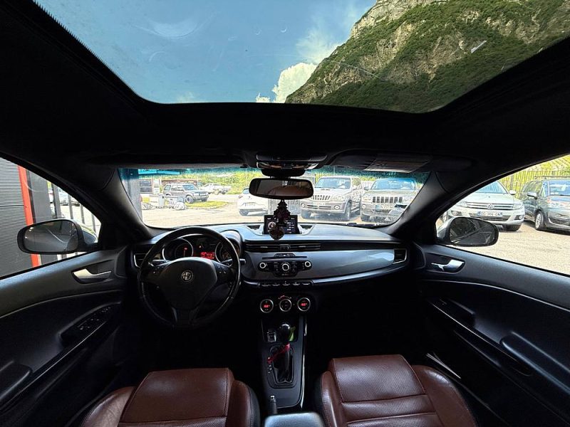 ALFA ROMEO GIULIETTA 2013