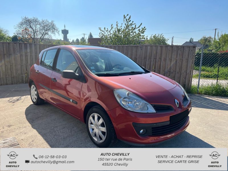 RENAULT CLIO 1.5 DCi 68 ch Toit Ouvrant/Clim 