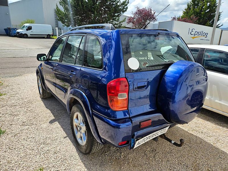 TOYOTA RAV4 2002