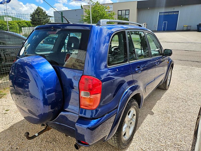 TOYOTA RAV4 2002