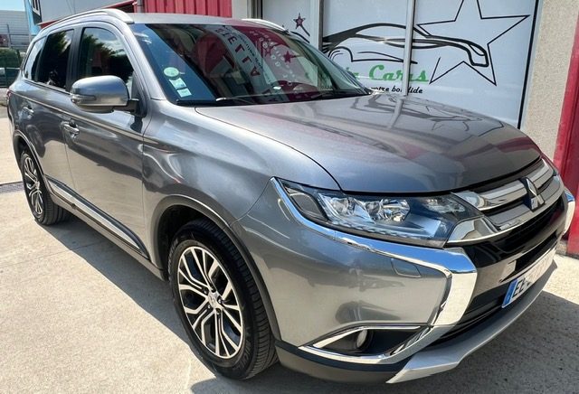 MITSUBISHI OUTLANDER 2016