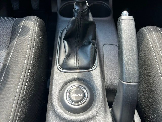 MITSUBISHI OUTLANDER 2016