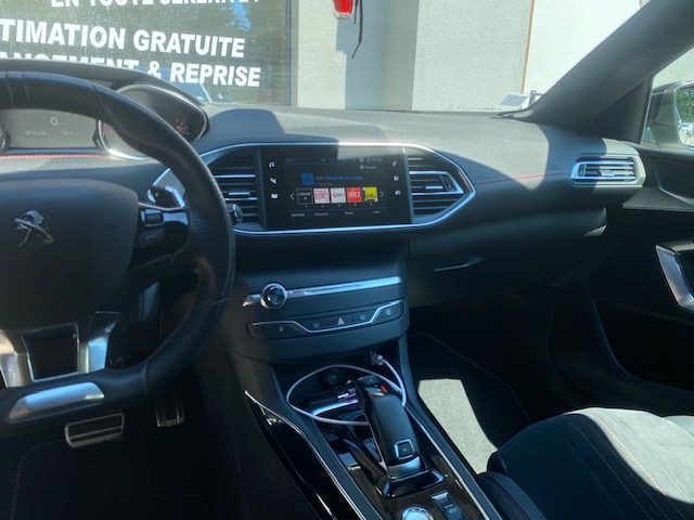 PEUGEOT 308 2018 GT-Line 130ch EAT8