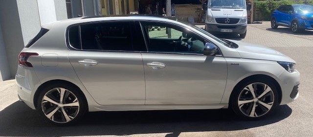 PEUGEOT 308 2018 GT-Line 130ch EAT8