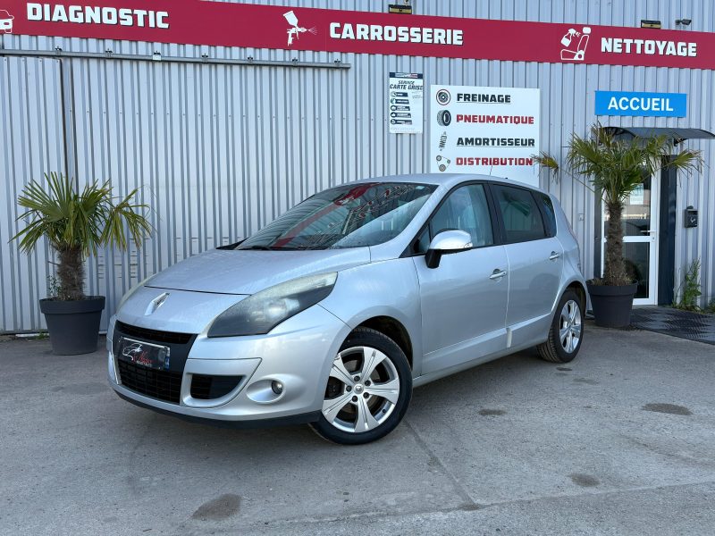 RENAULT MEGANE SCENIC 2011