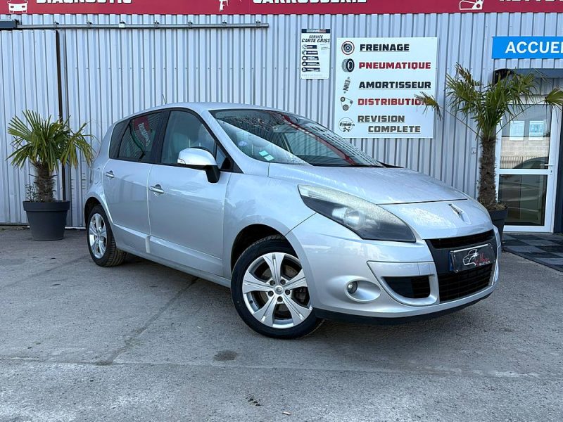 RENAULT MEGANE SCENIC 2011