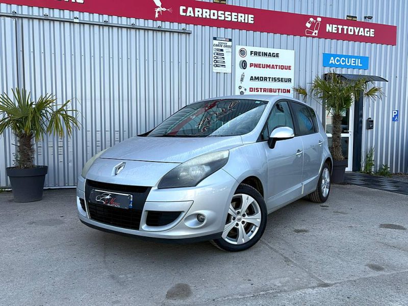 RENAULT MEGANE SCENIC 2011