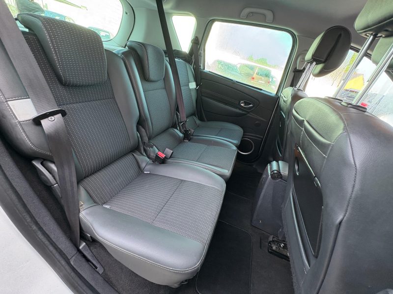 RENAULT MEGANE SCENIC 2011