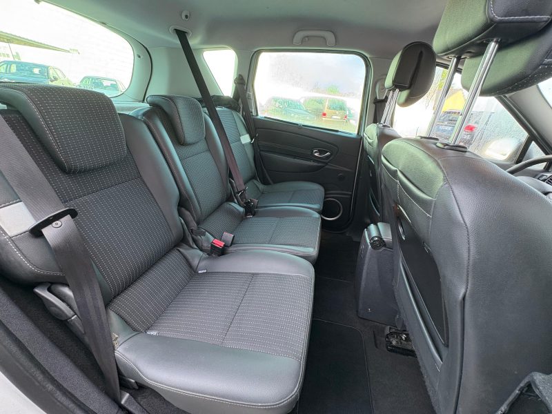 RENAULT MEGANE SCENIC 2011