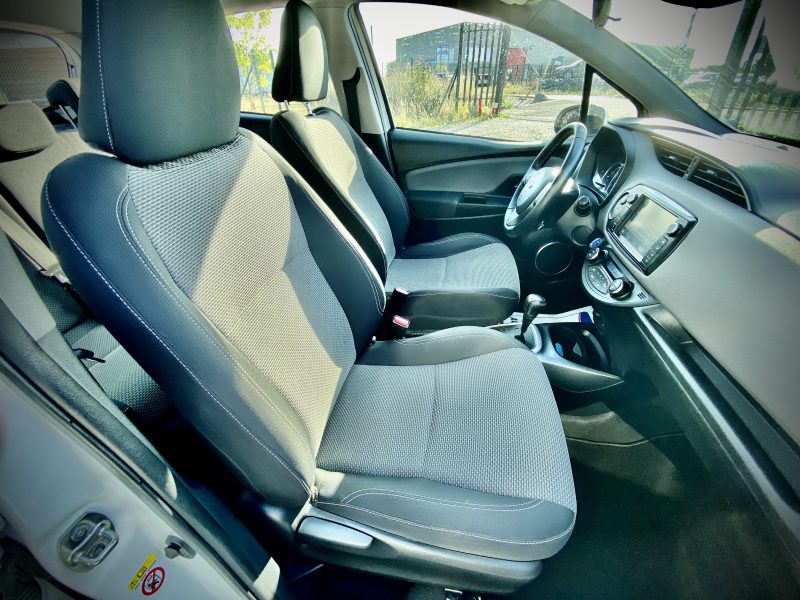 TOYOTA YARIS HSD DYNAMIC 04/2015