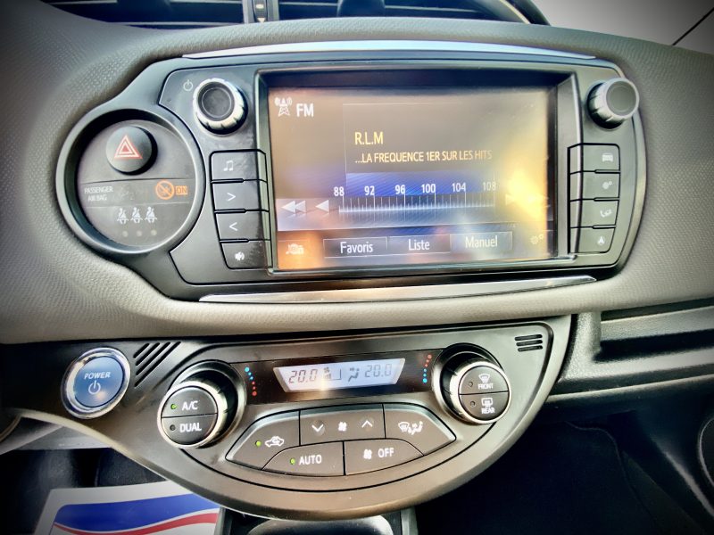 TOYOTA YARIS HSD DYNAMIC 04/2015