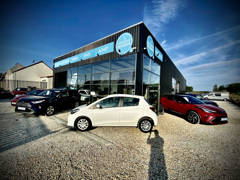 TOYOTA YARIS HSD DYNAMIC 04/2015