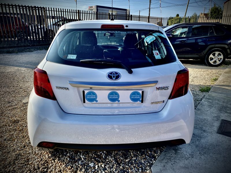 TOYOTA YARIS HSD DYNAMIC 04/2015