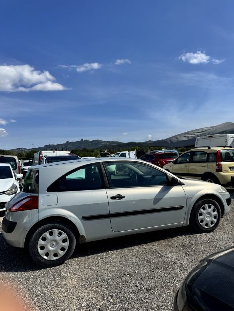 RENAULT MEGANE 1.6i 16V