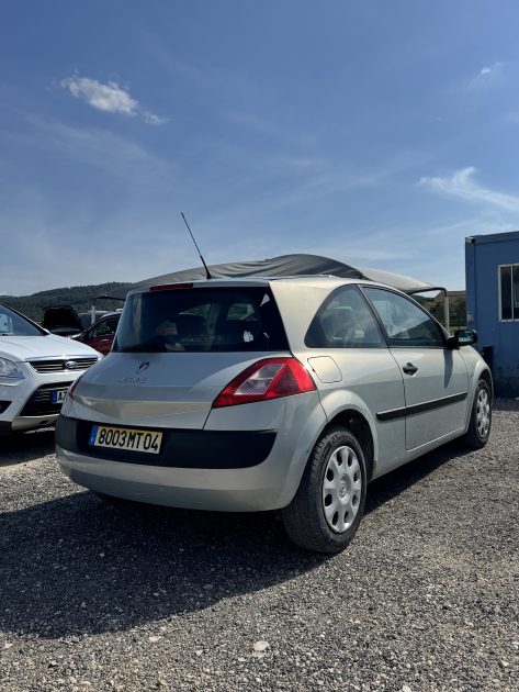 RENAULT MEGANE 1.6i 16V