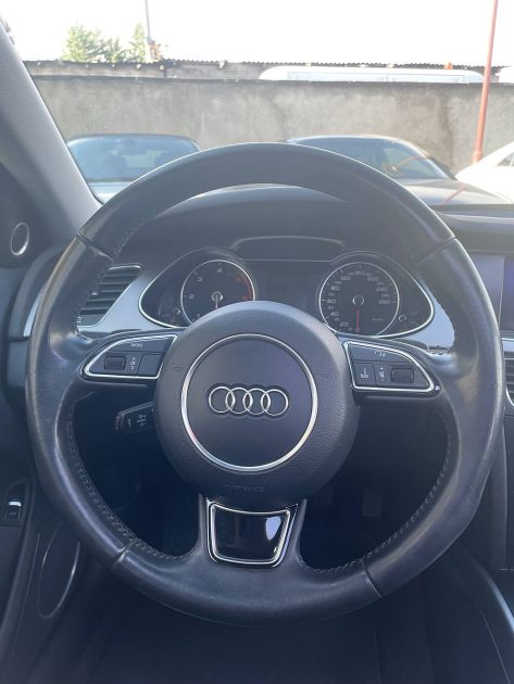 AUDI A4 GARANTIE 12 MOIS 2012